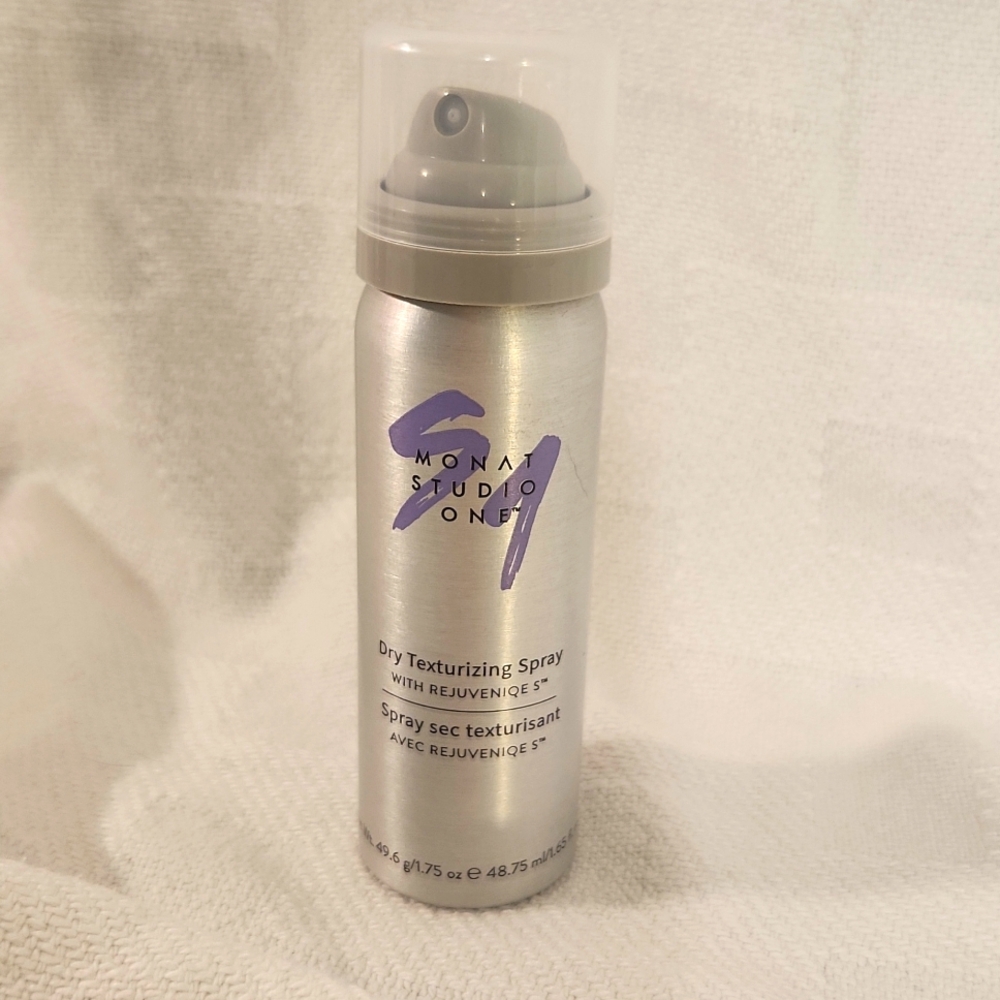 Monat Studio One Dry Texture Spray TRAVEL SIZE
